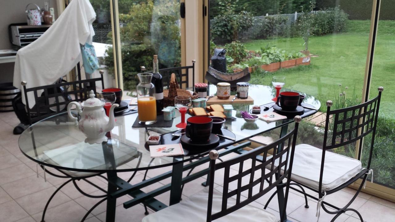 3 Chambres Privees Dans Un Jardin D'Hiver, Garage Voiture, Velos, Motos Tourville-sur-Arques Exterior photo