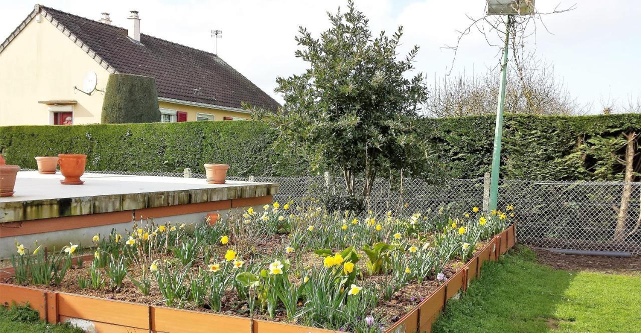 3 Chambres Privees Dans Un Jardin D'Hiver, Garage Voiture, Velos, Motos Tourville-sur-Arques Exterior photo